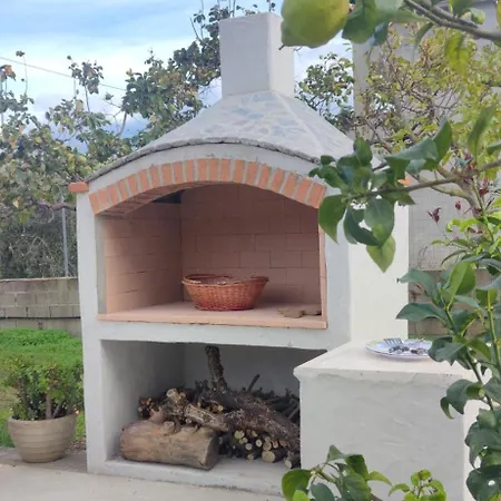 Casa Su Rimediu * Орозеи